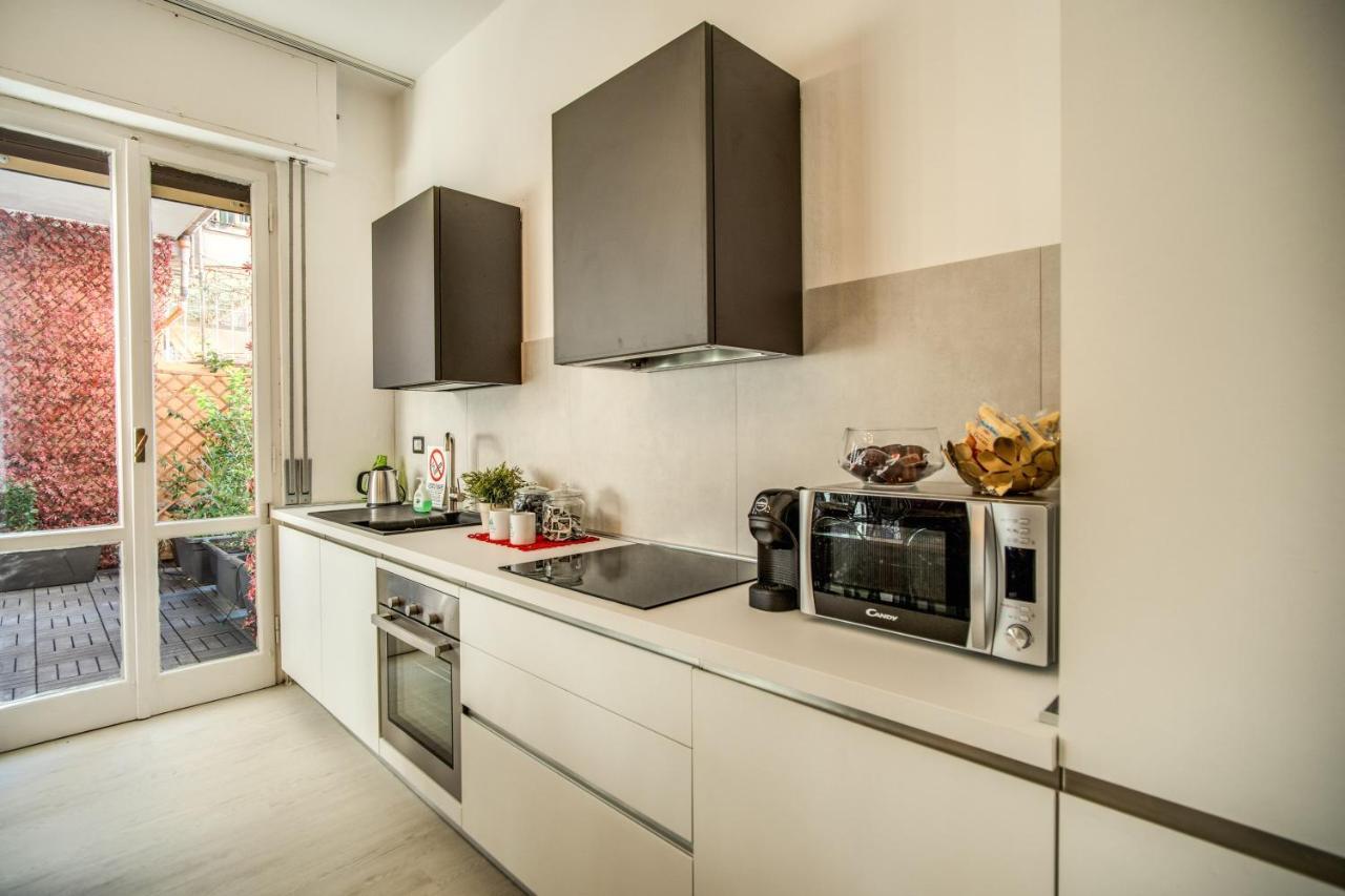 Aweshomeitaly - White Mirrors Apartment Pisa Exterior photo