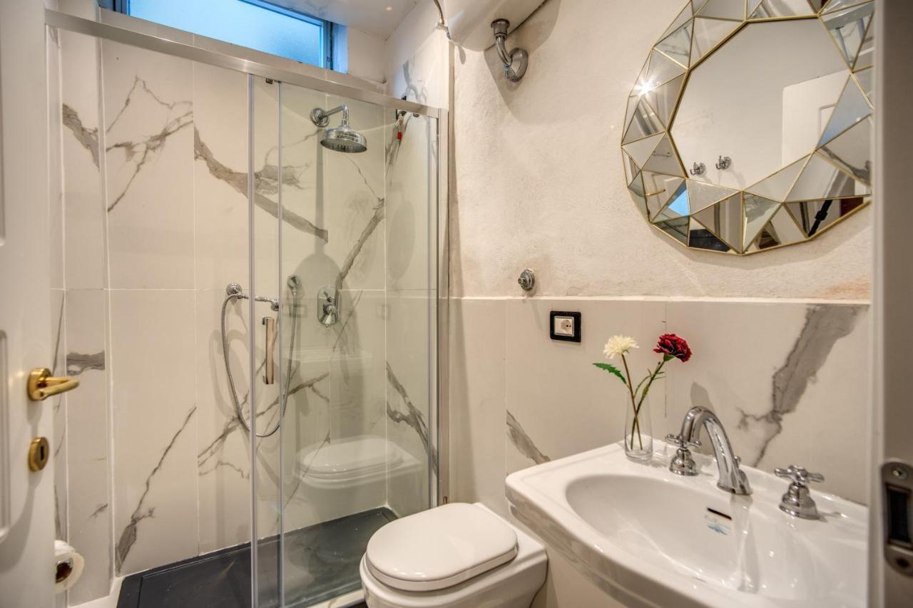 Aweshomeitaly - White Mirrors Apartment Pisa Exterior photo