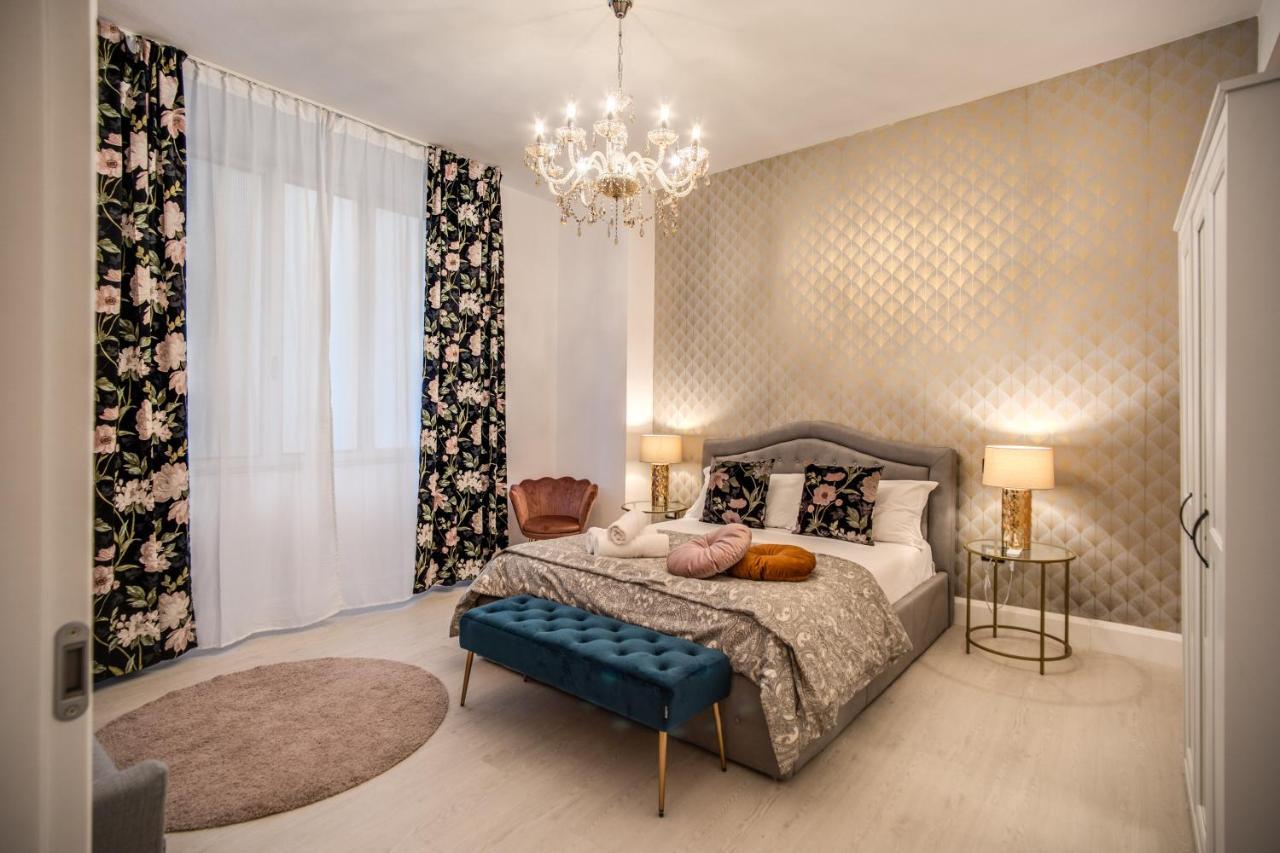 Aweshomeitaly - White Mirrors Apartment Pisa Exterior photo